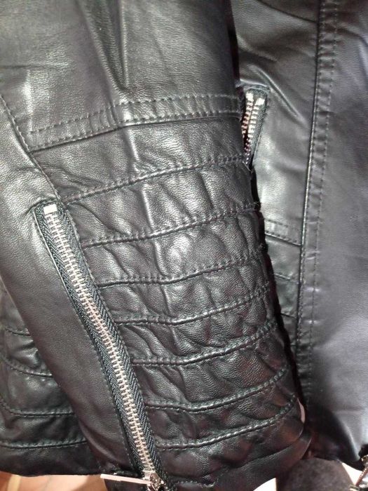 Черно кожено яке с подплата