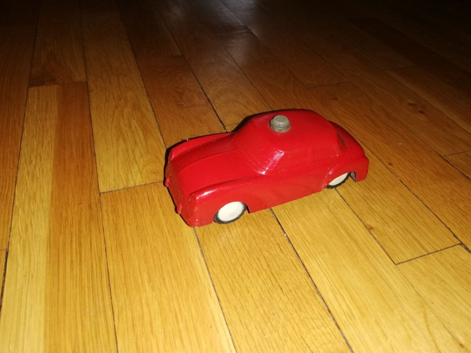 Ретро метална количка