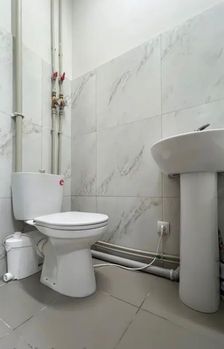 Продается квартира студия в мкр Жас Канат