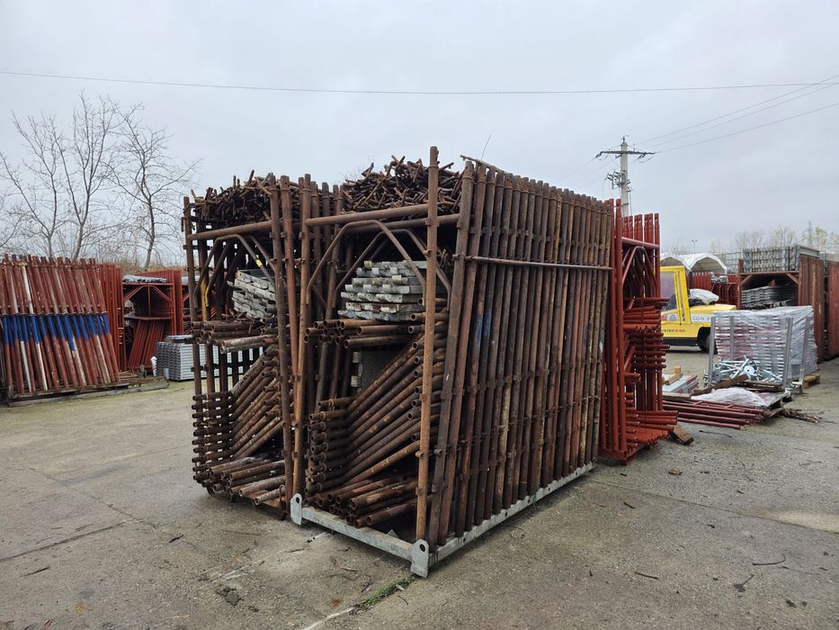 Schela metalica, ultimele pachete