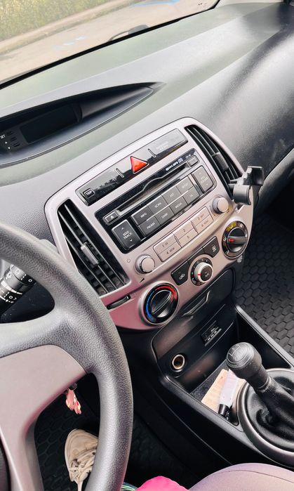 Vând HYUNDAI I 20
