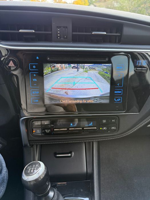 Toyota Auris 2016 1.6 D4-D