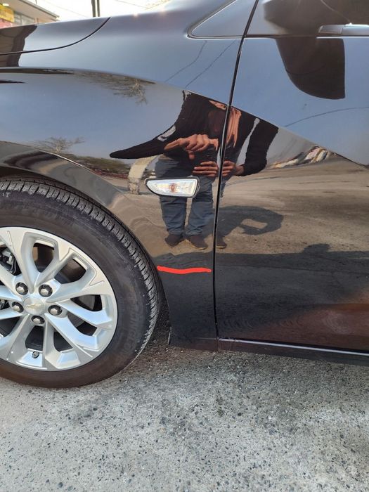 Srochna sotiladi 14100$