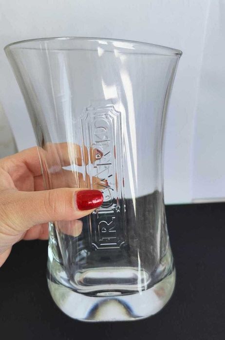 Чаши на Нестле, Шокомел, Бейлис, Милка и декантер Рикард