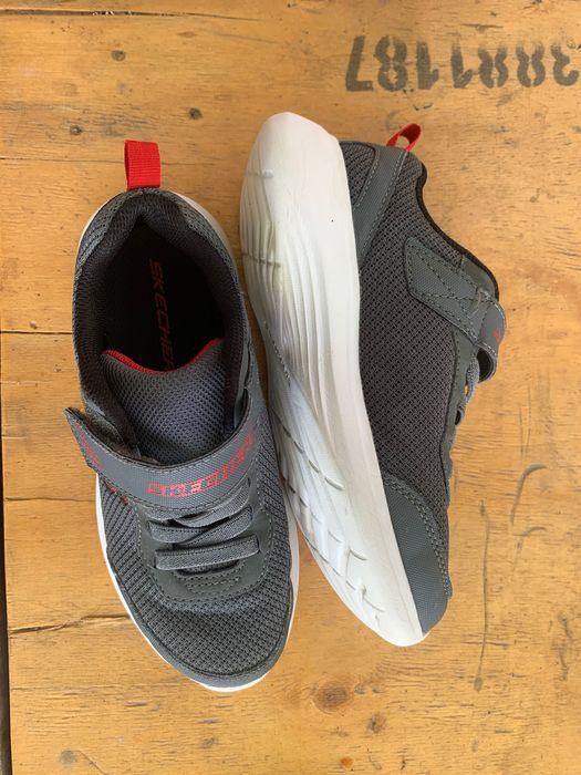 Детски маратонки Skechers, 33 номер