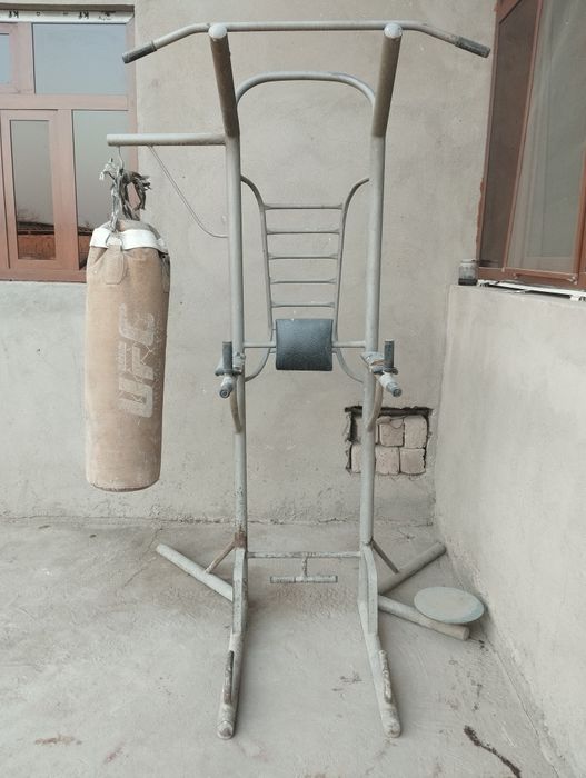 Турник тренажёр сотилади