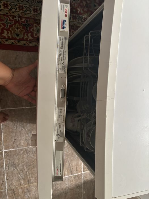 Продам посудомоечную машину