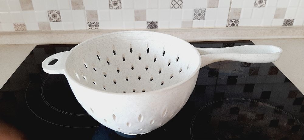 тарелки и разная посуда ЛИСТАЙ