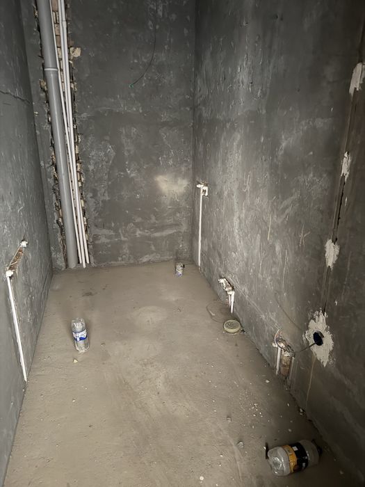 киров  хокимият орка томонида  2сотих  8хона +падвал  учасктка