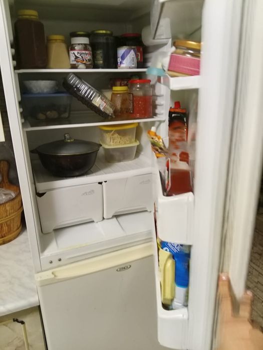 Продам холодильник 5000тг