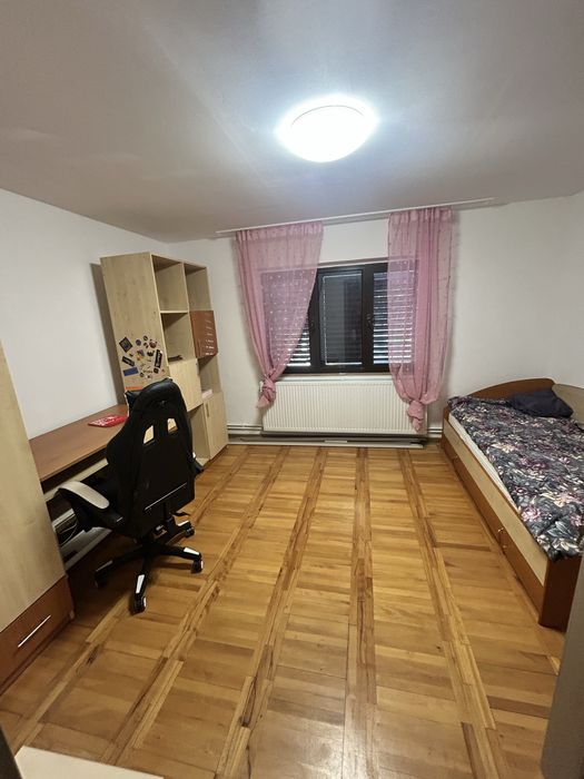 Apartament de inchiriat