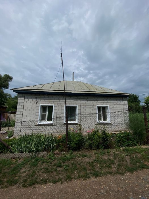 Срочно продам дом, в самом центре.