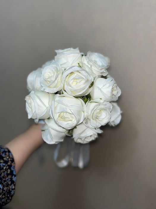 Свадебный букет и фата