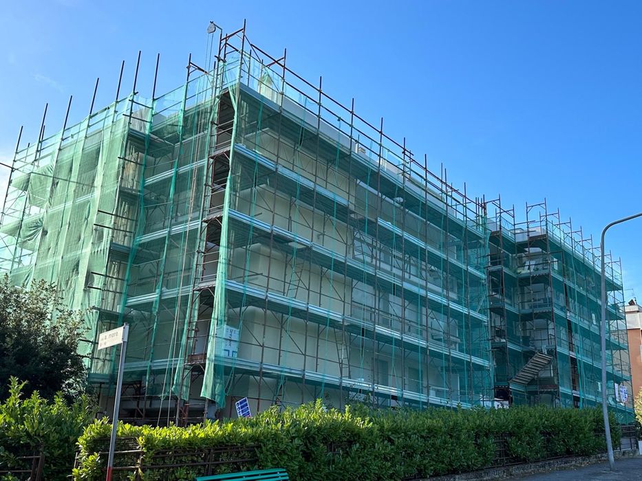 Meserias Izolații fațade și finisaje exterioare – case cladiri de orice tip