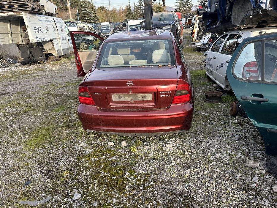 Опел Вектра B 2.0 TDI На части