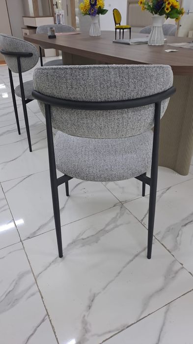 Продаю два кухонных стульчиков