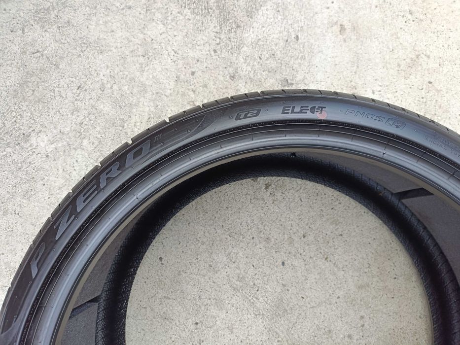Doua anvelope de vara 275 30 20 pirelli p zero p z4 6,8 mm dot 2024