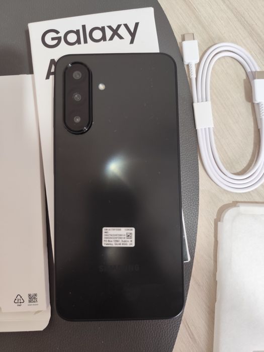 Samsung galaxy A17 + външна батерия
