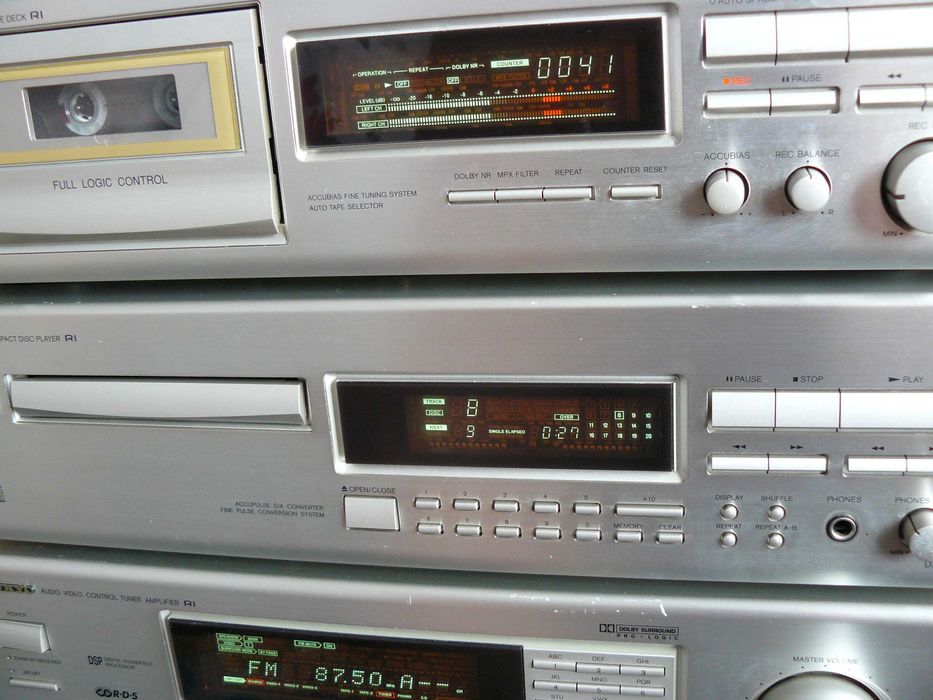 Linie audio Onkyo (technics akai