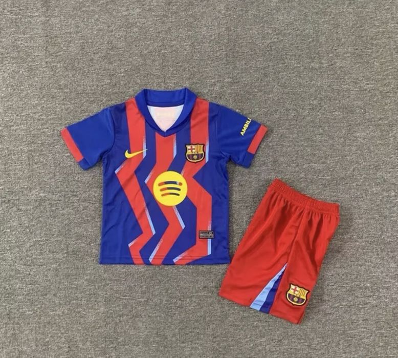 Echipament fotbal copii ( tricou + pantaloni ) , Barcelona