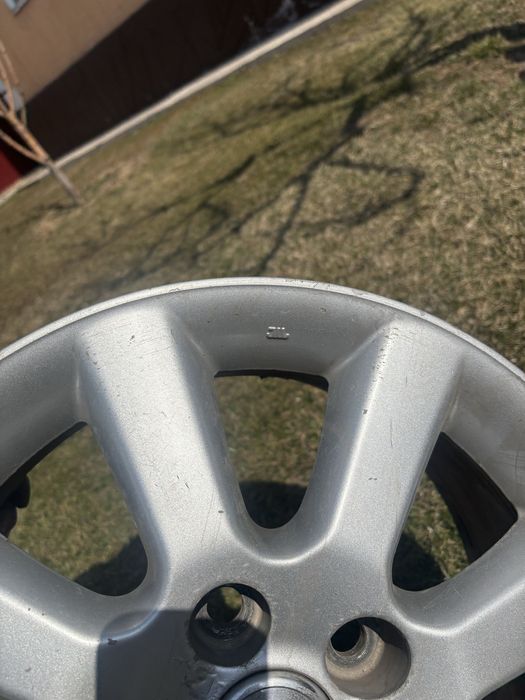 Диски для камри R16