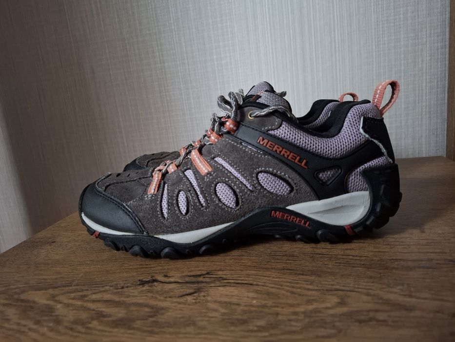 Merrell мъжки обувки 41 номер.