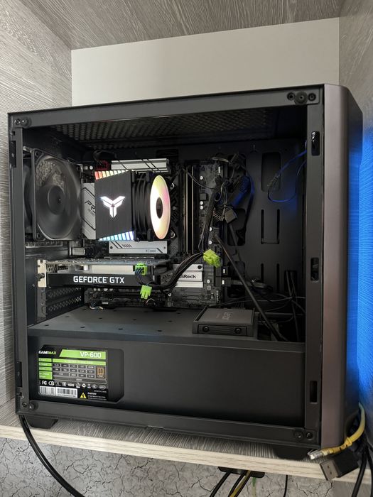 Продам срочно компьютер!