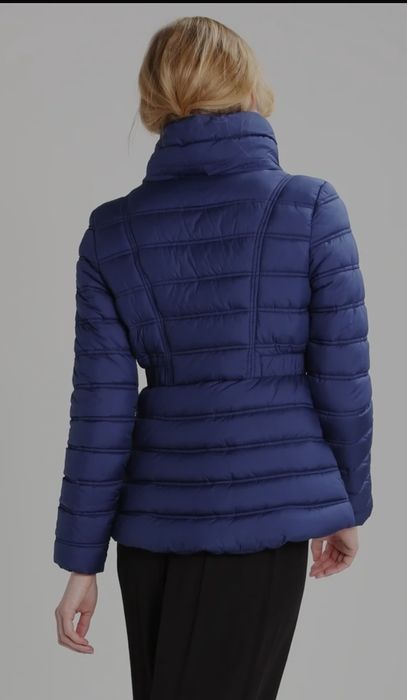 Зимно яке Guess.