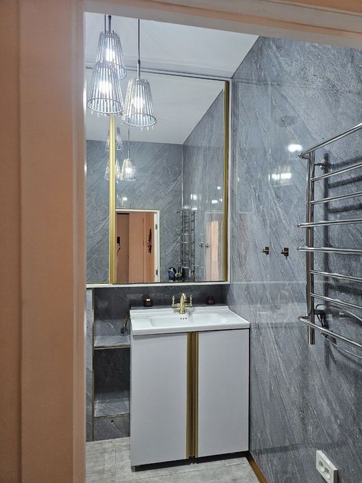 Северный вокзал  4 комнатная