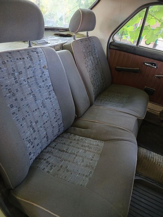 Volga 31105 sedenya sotiladi yangi rasmdegi emas