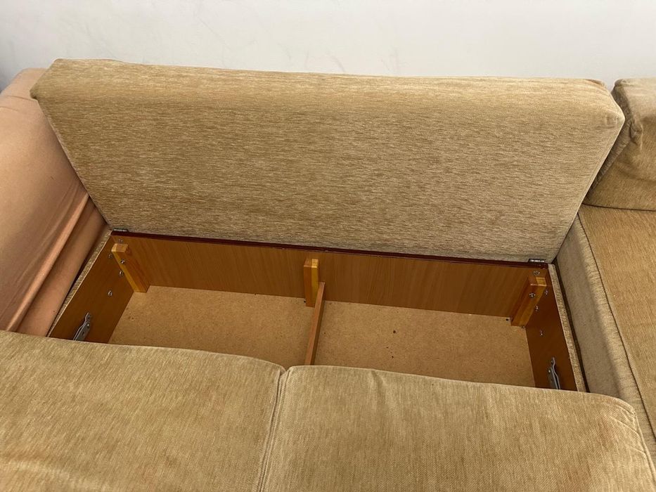 Продам диван. Срочно