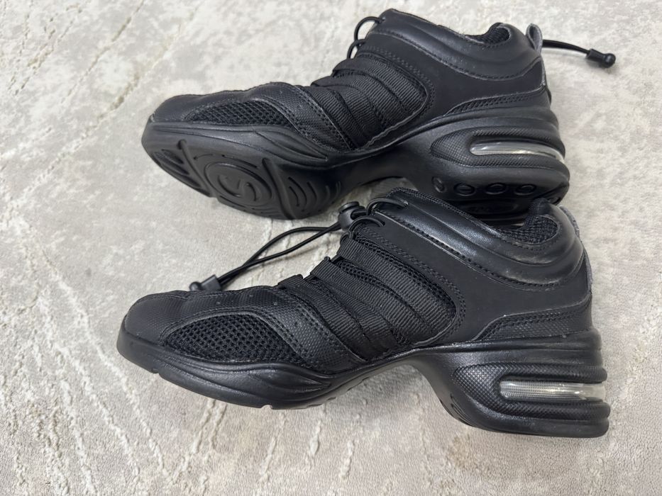 Продам джазовки для танцев