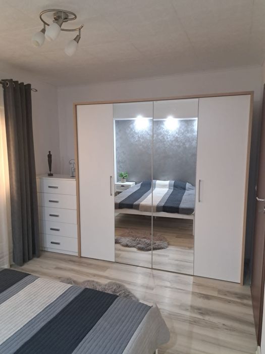 Vând apartament 3camere 86000€ negociabil