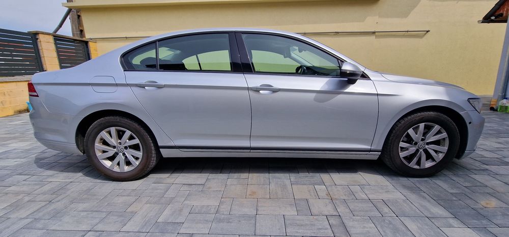 VOLKSWAGEN Passat 2019 — imagine 1