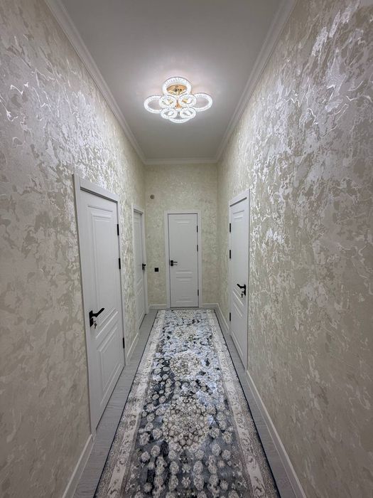 2 ҳонали 2 каватда жойлашган квартира сотилади. 4 каватли янги гиштлик