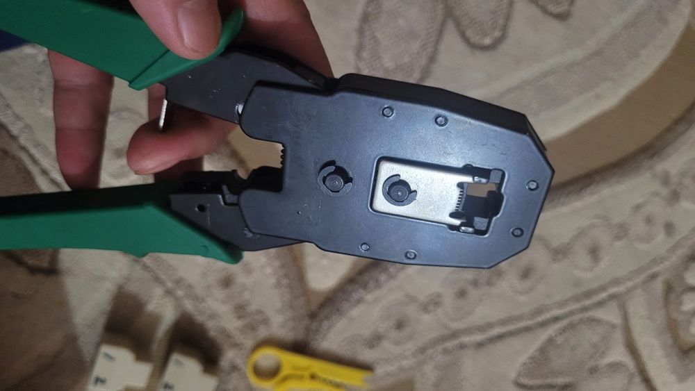 Инструмент для кабельщика интернета