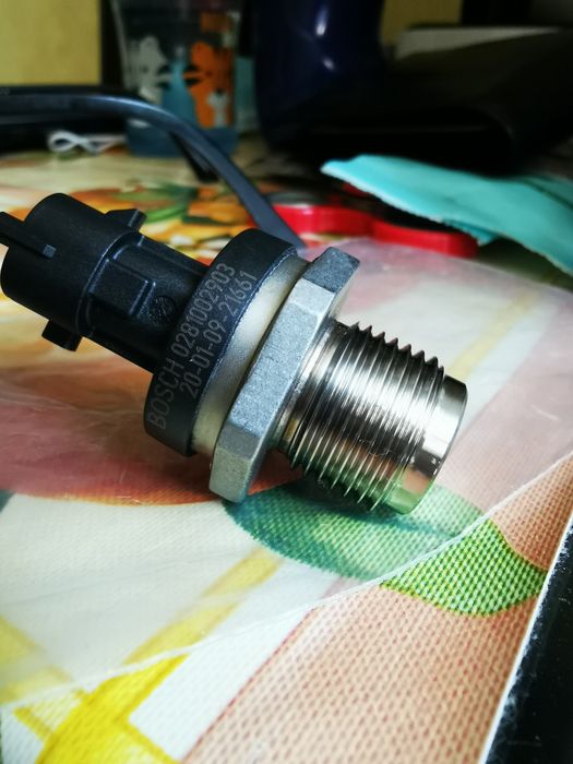 Датчик налягане на горивото BOSH