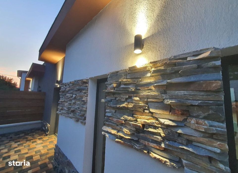 Apartament tip duplex,80mp+30mp teren+2 parcari-Valea AdancaCod:154680