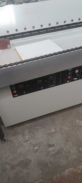 HOLZHER 1402 кантираща машина много запазена