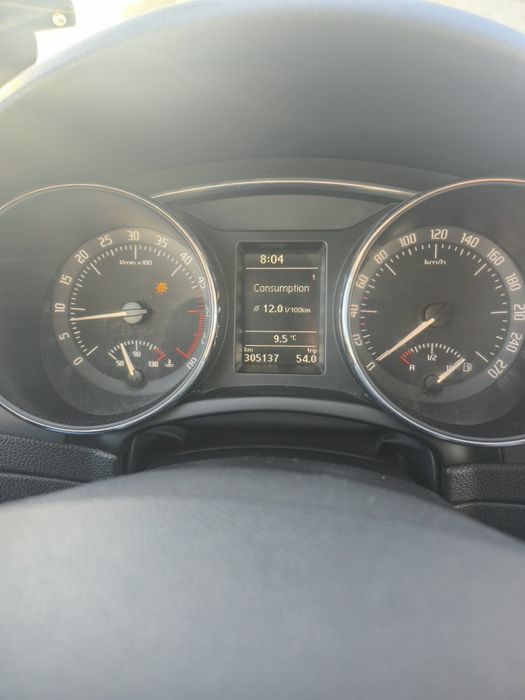 SKODA Superb 2011 — imagine 5