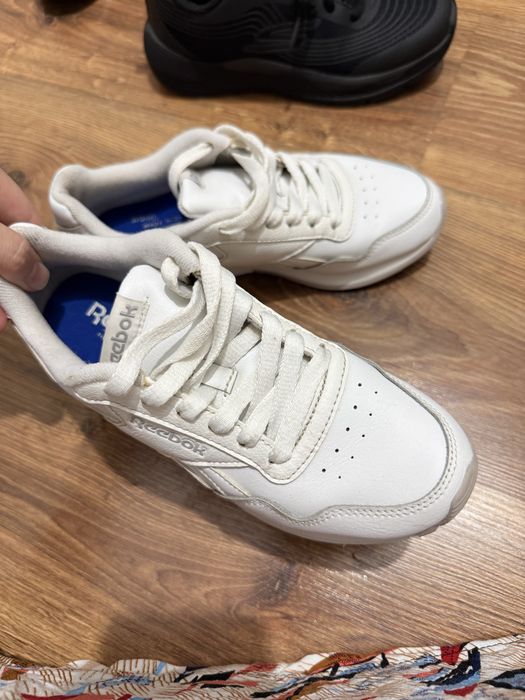 Продам обувь reebok