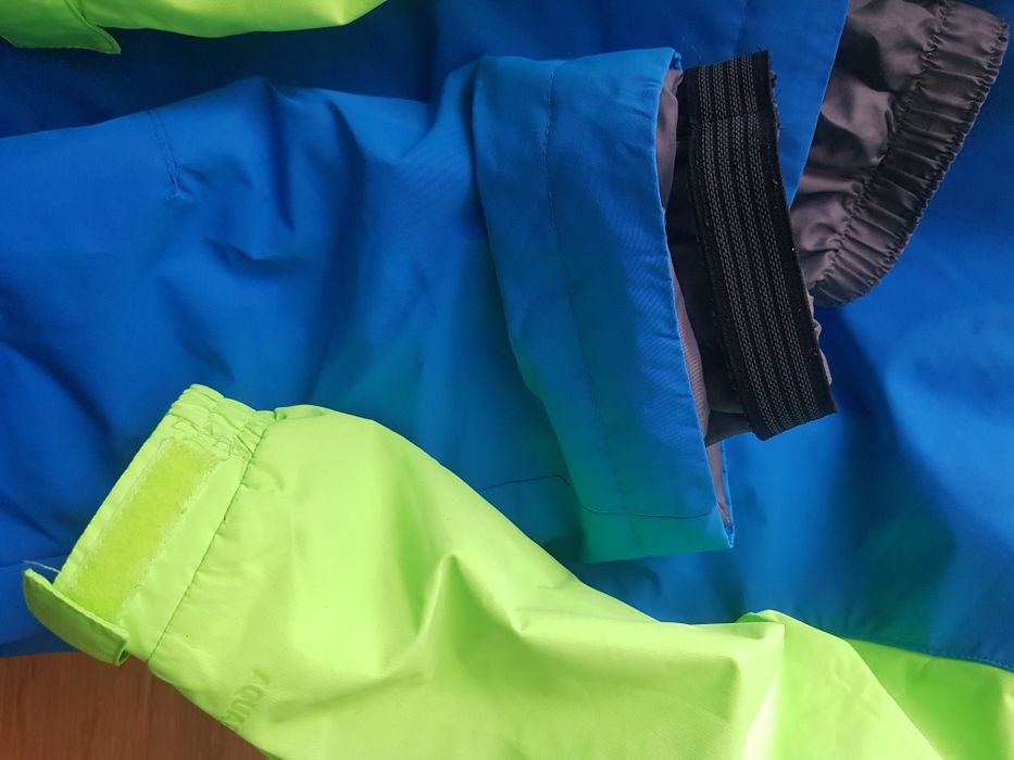 Costum de ski dintr-o piesa McKinley Intersport - marimea 110