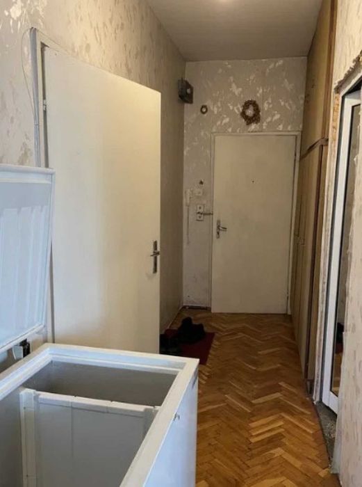 Продава се Тристаен апартамент в Пловдив, Южен - 86 кв.м за 742 €/кв.м - Снимка #5