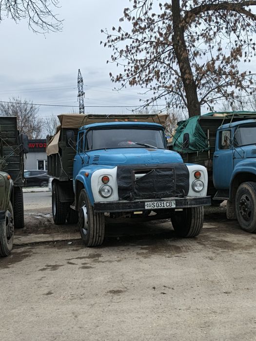 Zil 130 samasval srochna sotiladi xolati ideal umuman ishi yoq