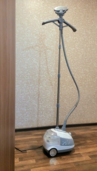 Отпариватель для одежды и тканей  Dexp