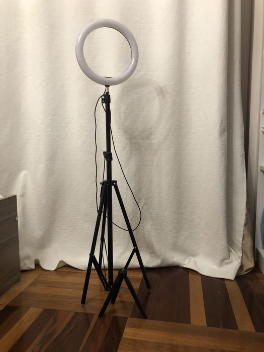 Продам рабочую лампу, б/у-5000 тг