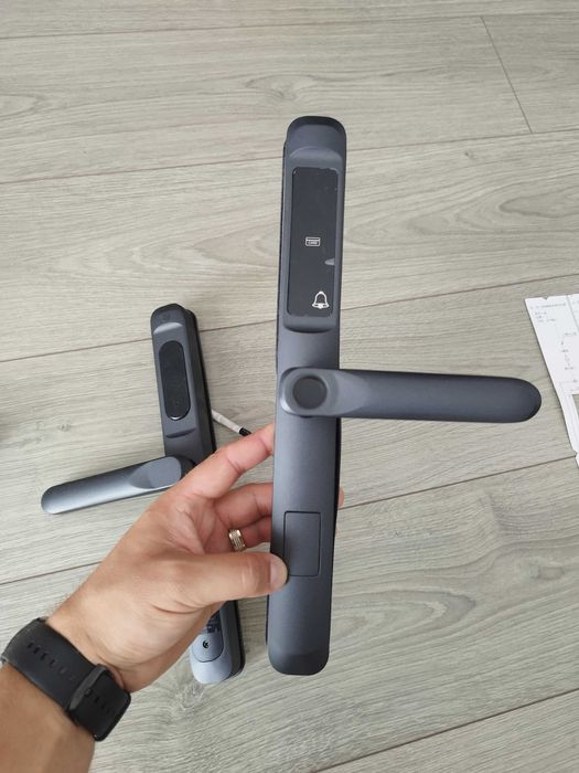 yala smart touch aplicatie tuya