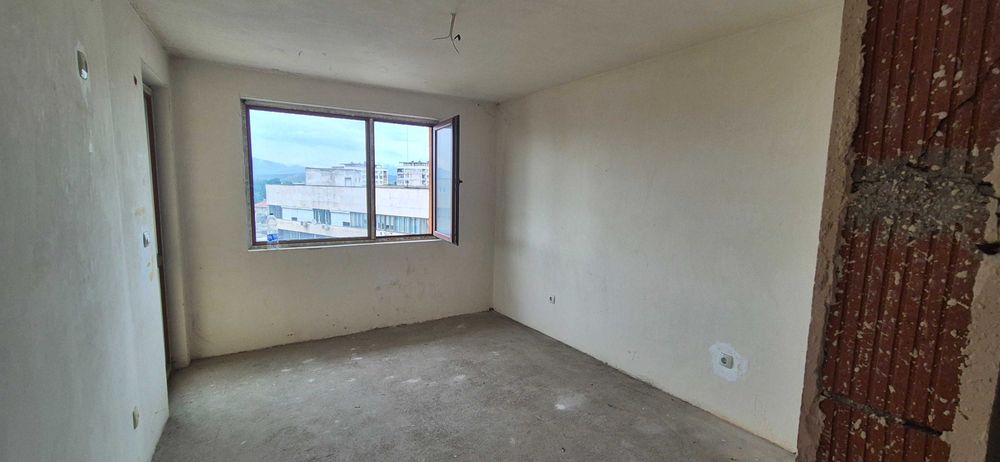 Продава се Тристаен апартамент в Ботевград - 117 кв.м за 13 €/кв.м - Снимка #6