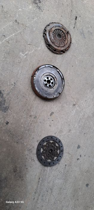 Комплект съединител с двойномасов маховик Форд Фокус/Ford Focus