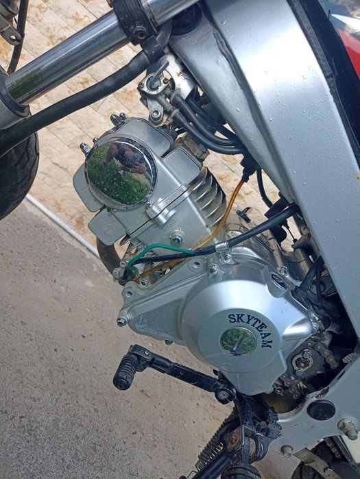 Vând motocicleta Skyteam ST125-1